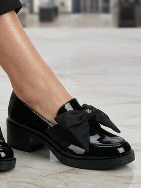 Karl Lagerfeld Camilia Bow Loafers Black US Size 6